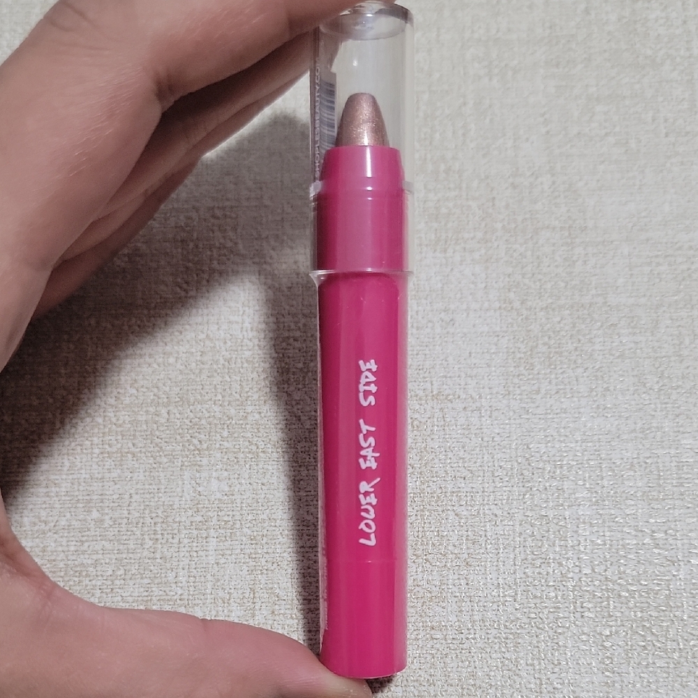 LES Eye Shadow Crayon